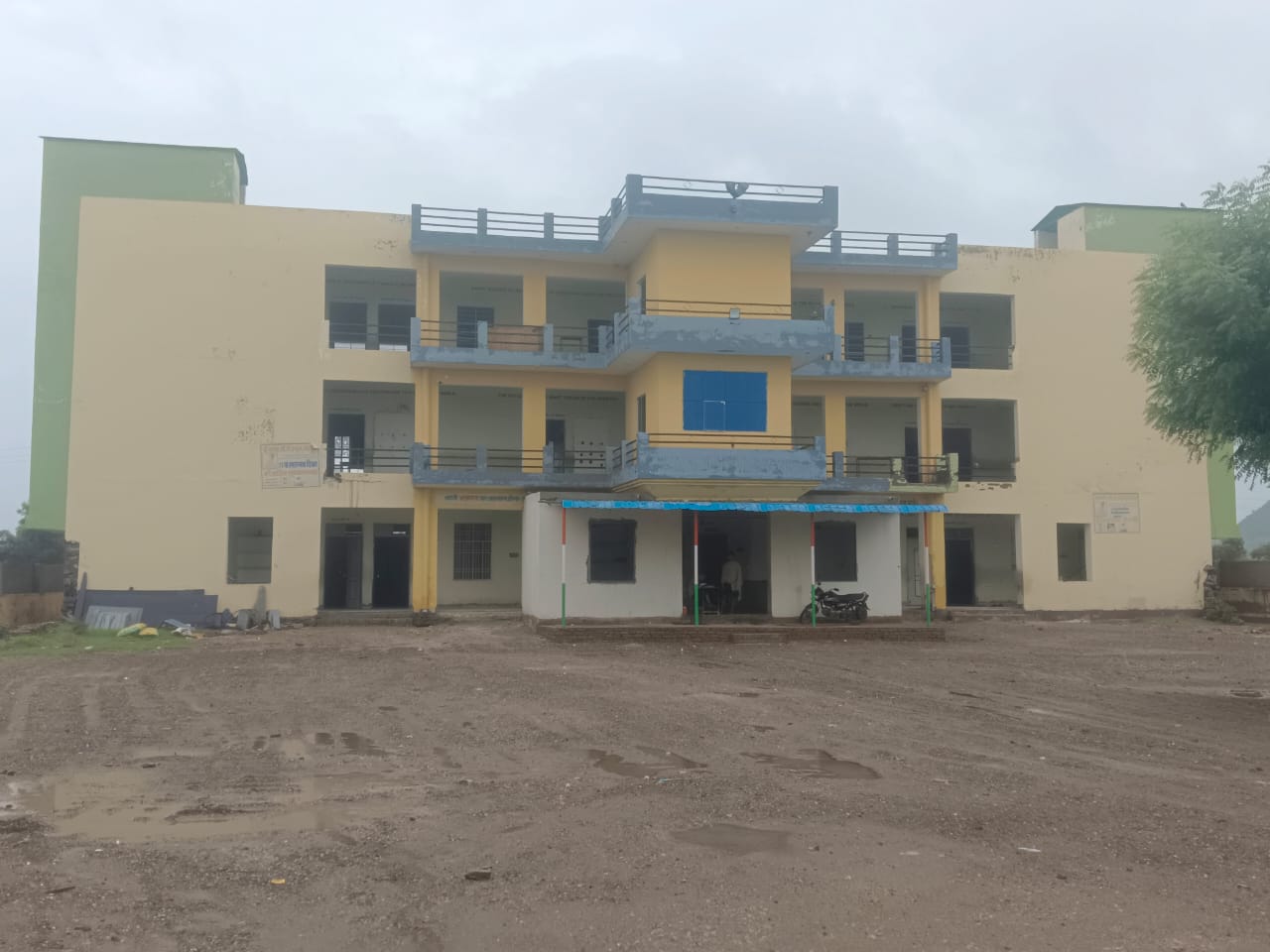 Banner : SHREE GANESH SR. SEC. SCHOOL